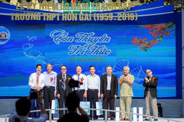 Sự kiện kỷ niệm 60 năm thành lập trường THPT Hòn Gai